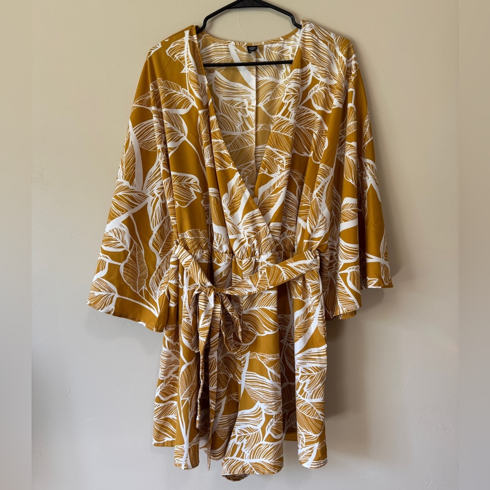 SHEIN Mustard Leaf Print Romper - Picture 3 of 7